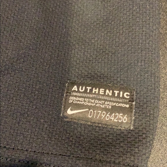 Nike dri fit SWOOSH special edition shirt #12 - Picture 2 of 4